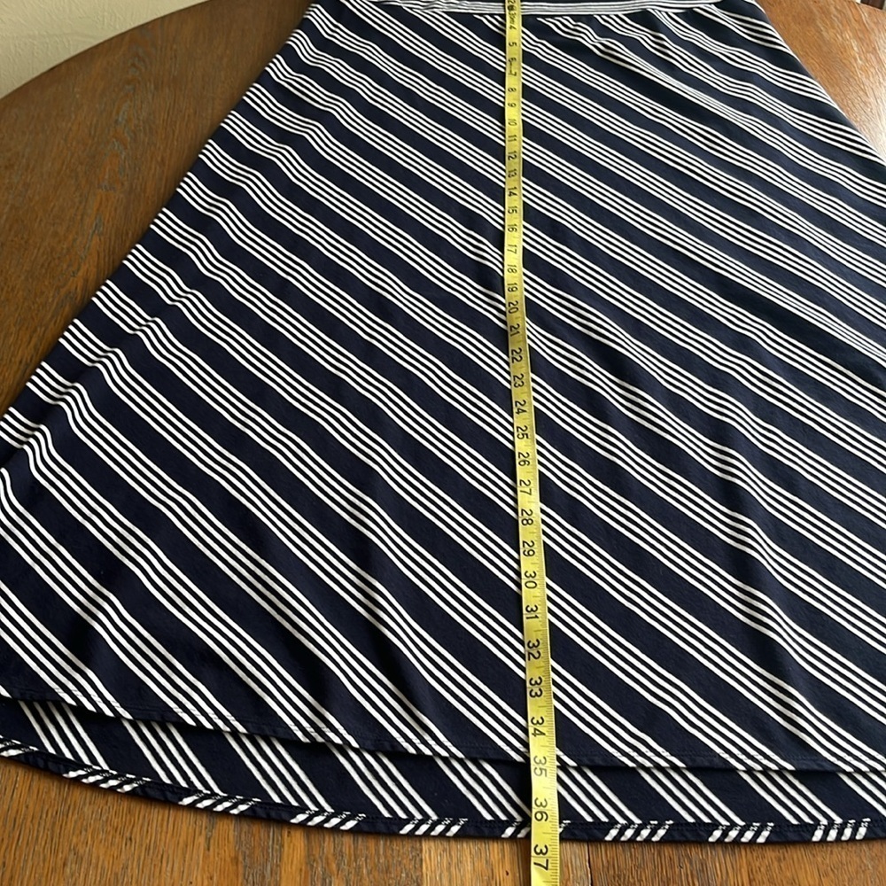 Talbots Knit Maxi Skirt Navy Blue Stripes Size Medium Elastic Waistband - Picture 8 of 10